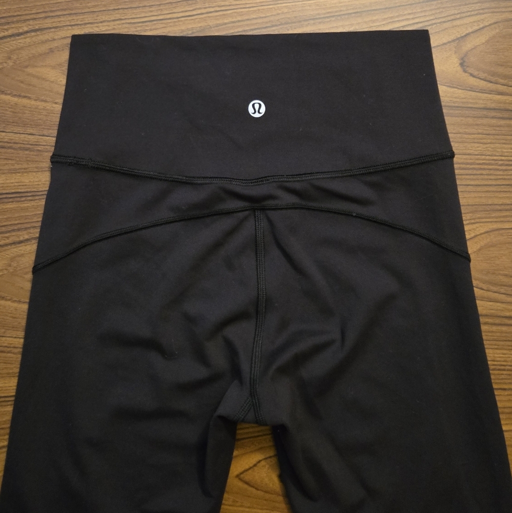 Lululemon In Movement Tight 25" - Picture 5 of 12